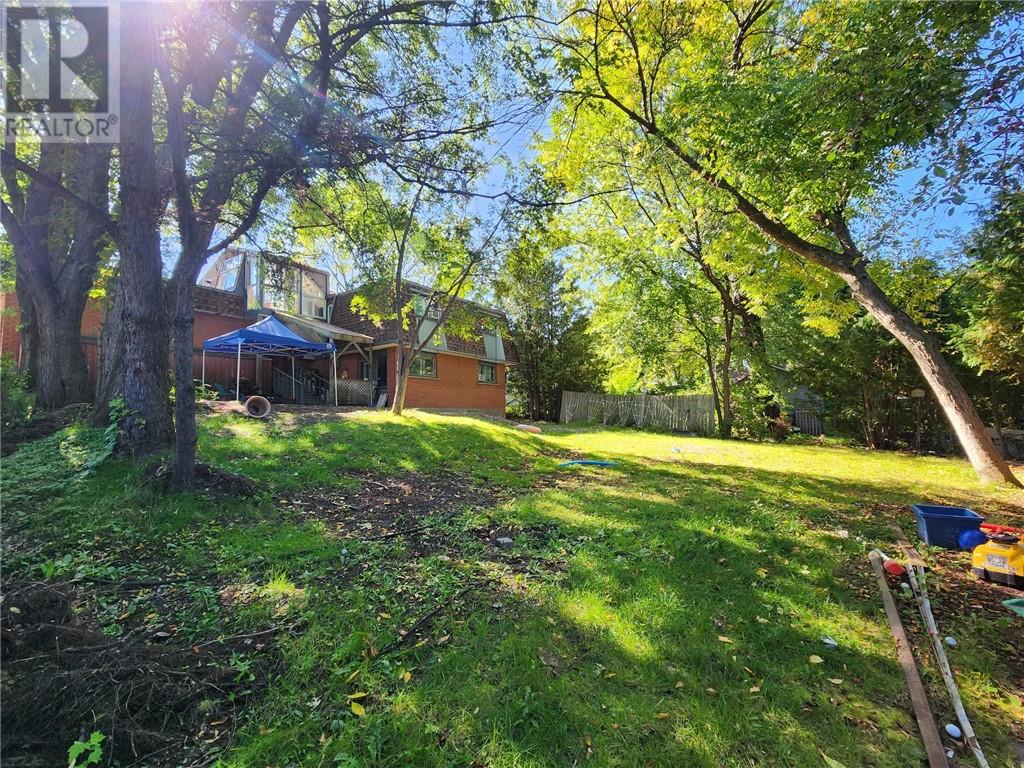32 Collins Drive