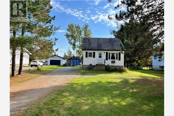 1623 First Street, Val Caron