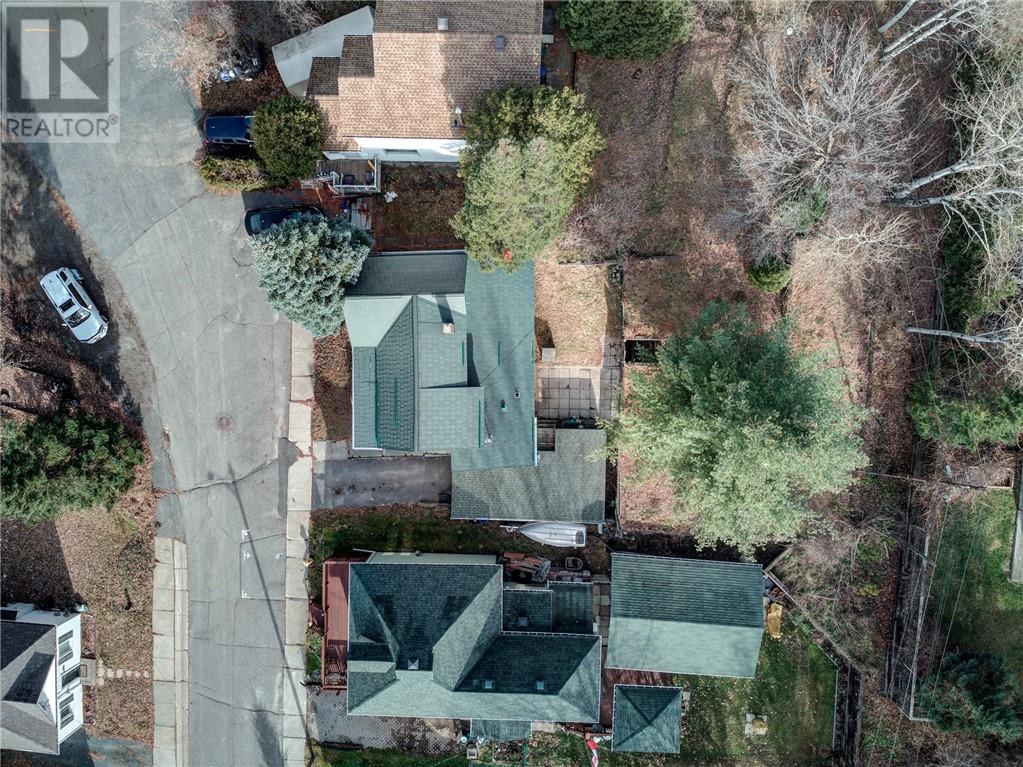 13 Oliver Street