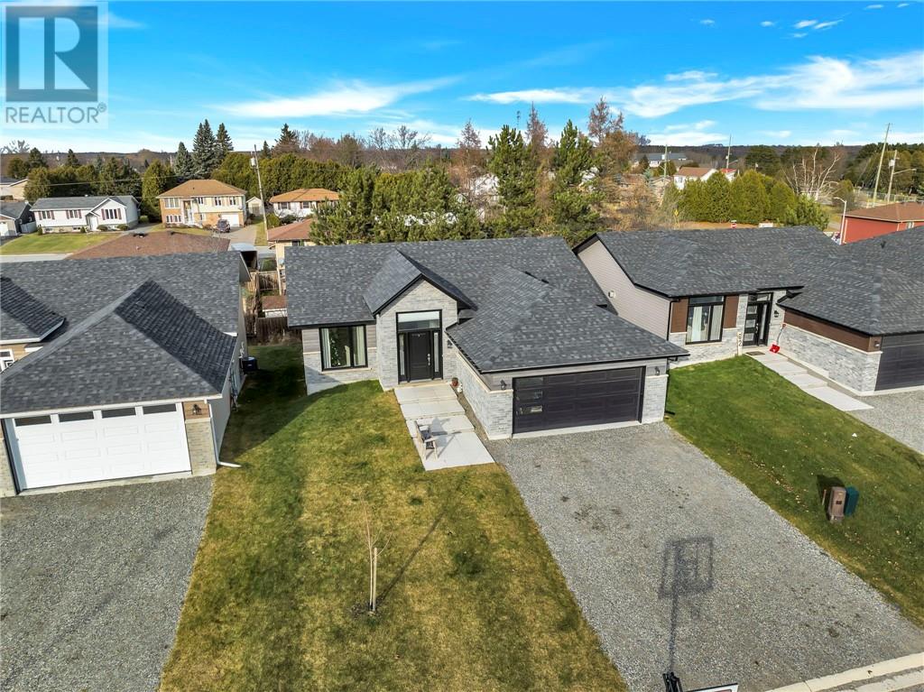 58 Meadowgreen Drive