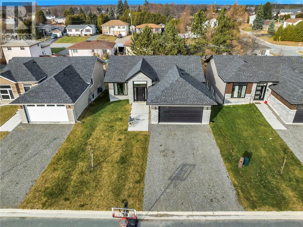 58 Meadowgreen Drive