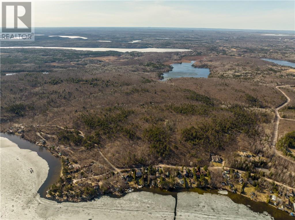 Lot 3 Moxam Landing