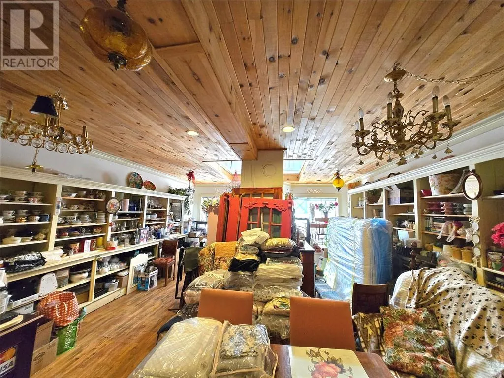 9318 Hwy 542 Highway