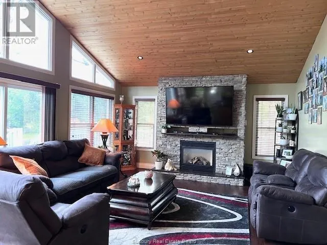 272 Clouthier Road