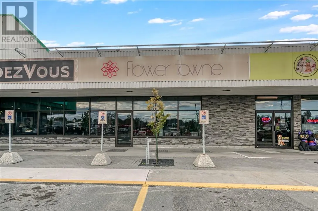 1812 Lasalle Boulevard Unit# 3