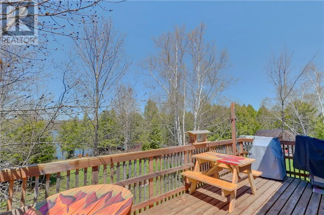 560 ICE LAKE Road