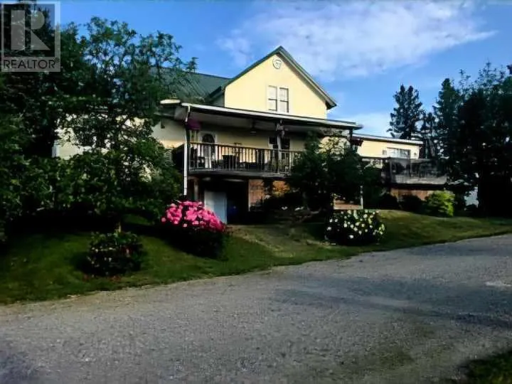 63 Country Lane