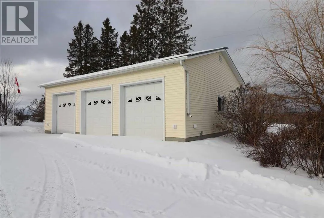 63 Country Lane