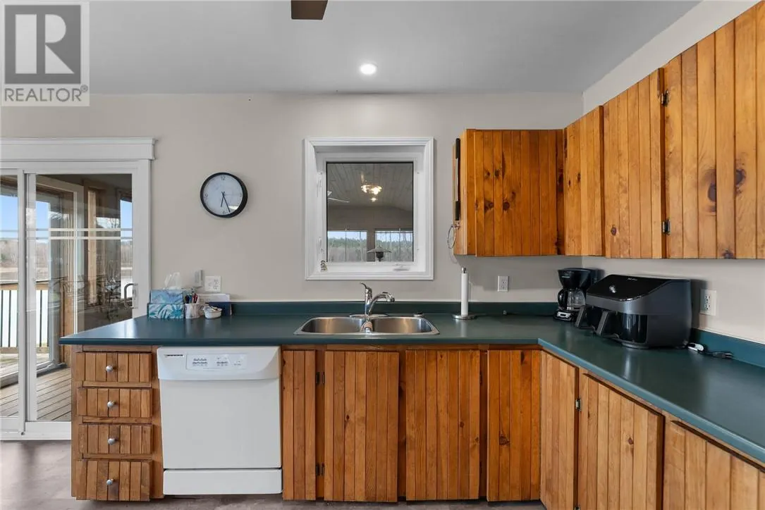 176 Kring Road