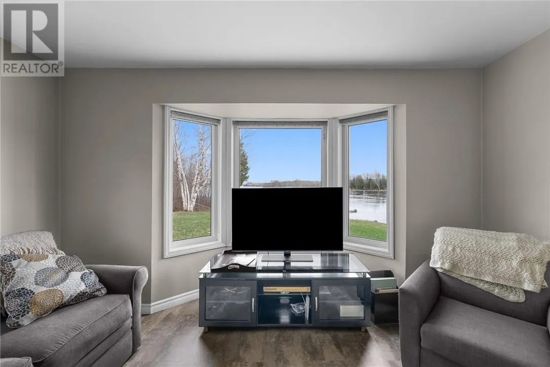 176 Kring Road