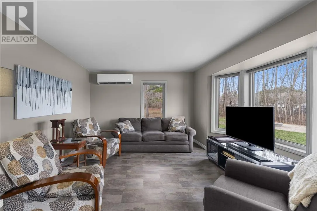 176 Kring Road