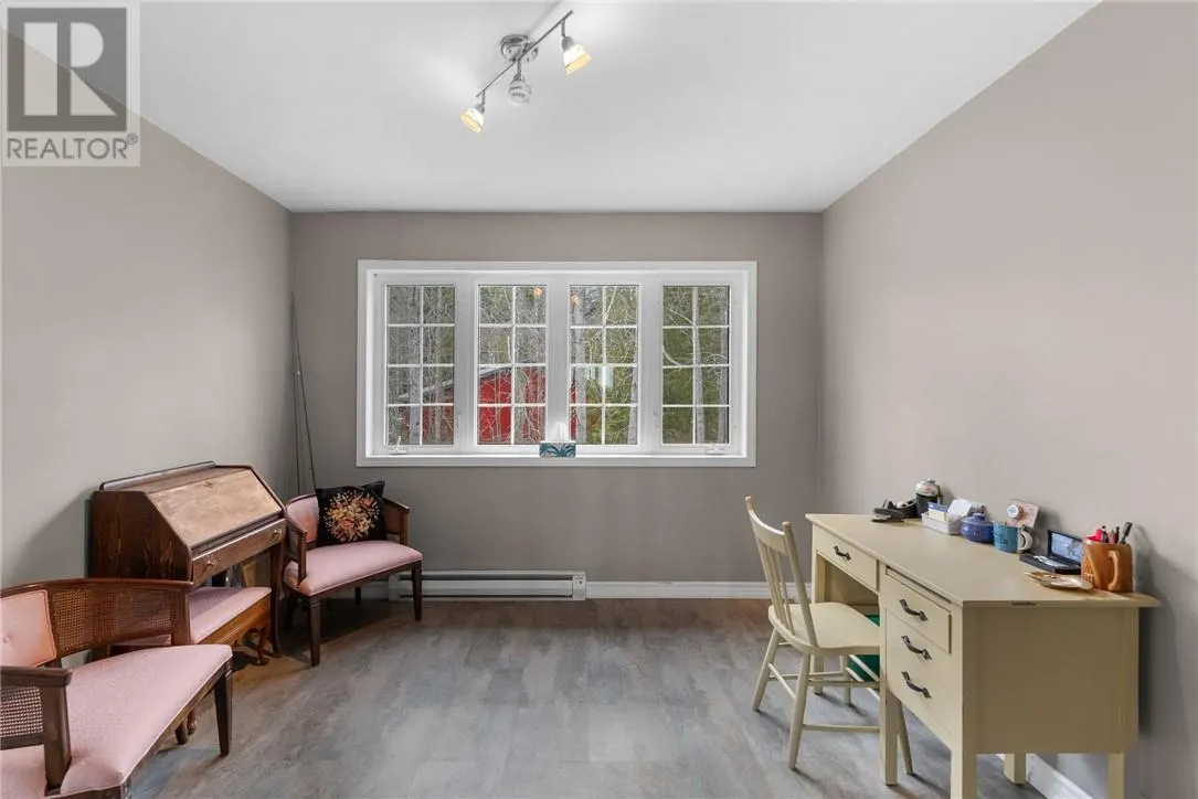 176 Kring Road
