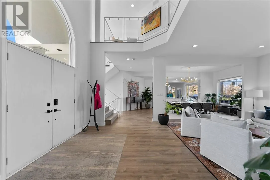 500 Lakepoint Court