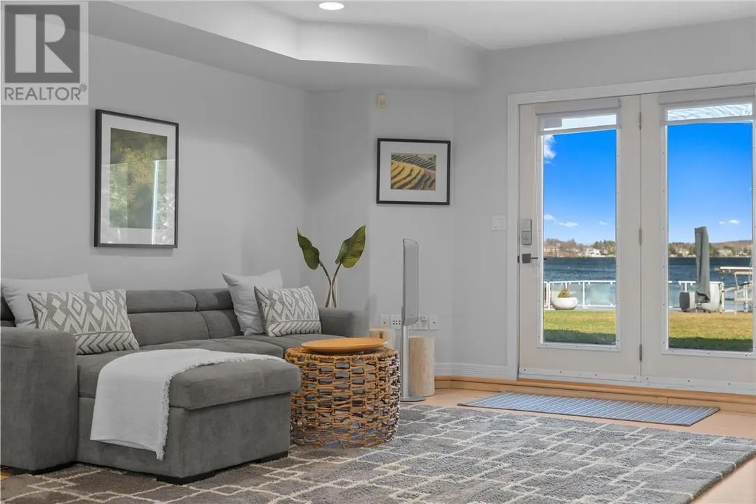 500 Lakepoint Court