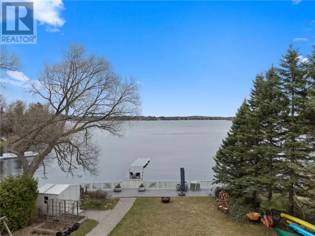 500 Lakepoint Court