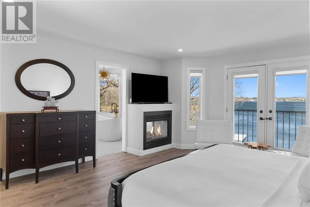 500 Lakepoint Court