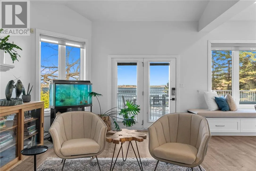 500 Lakepoint Court