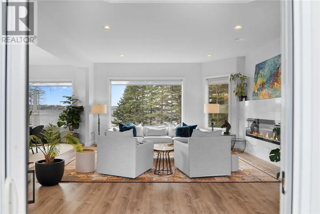 500 Lakepoint Court