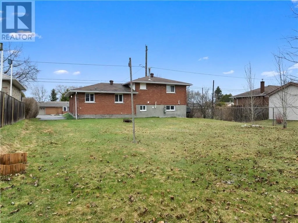 1366 Woodbine Avenue