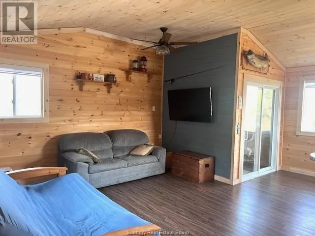 32 Bakers Bay
