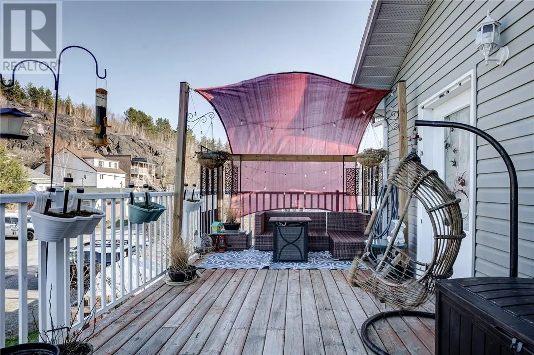 392 MELVIN Avenue