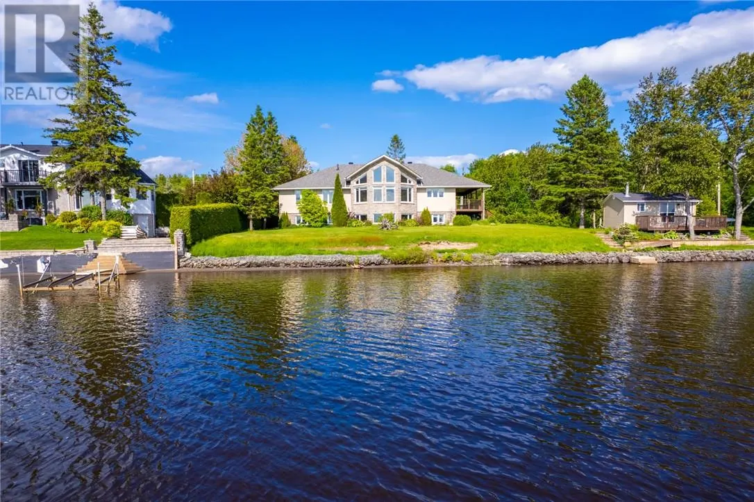 15 York Drive