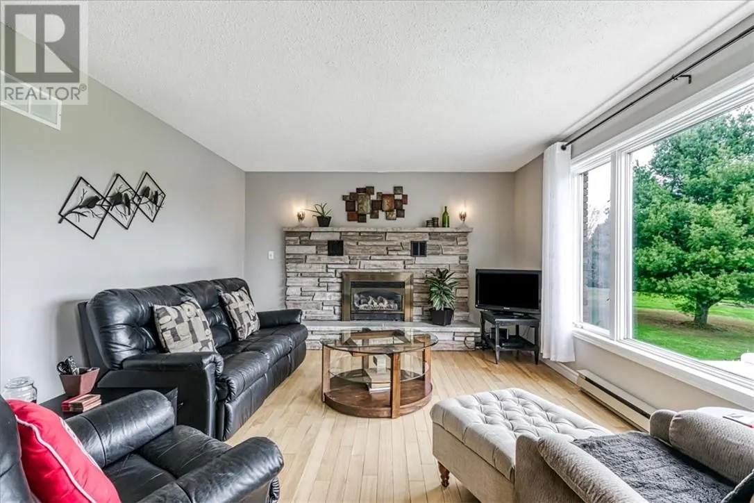 195 Limberlost Lane