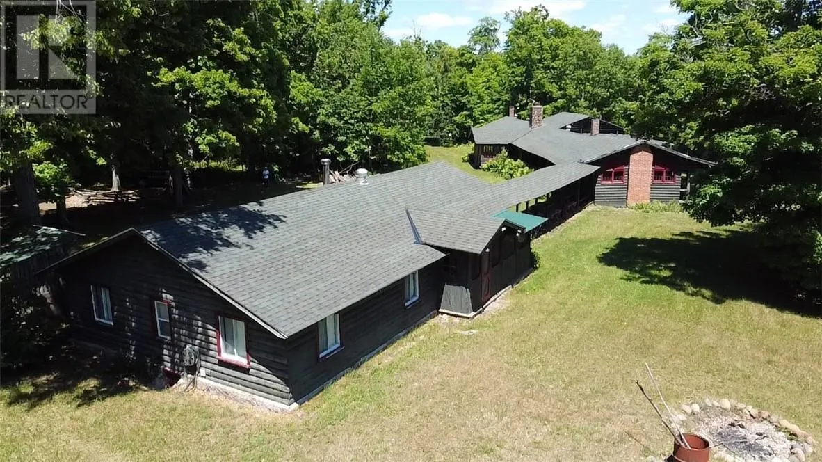 462 Maple Point Rd