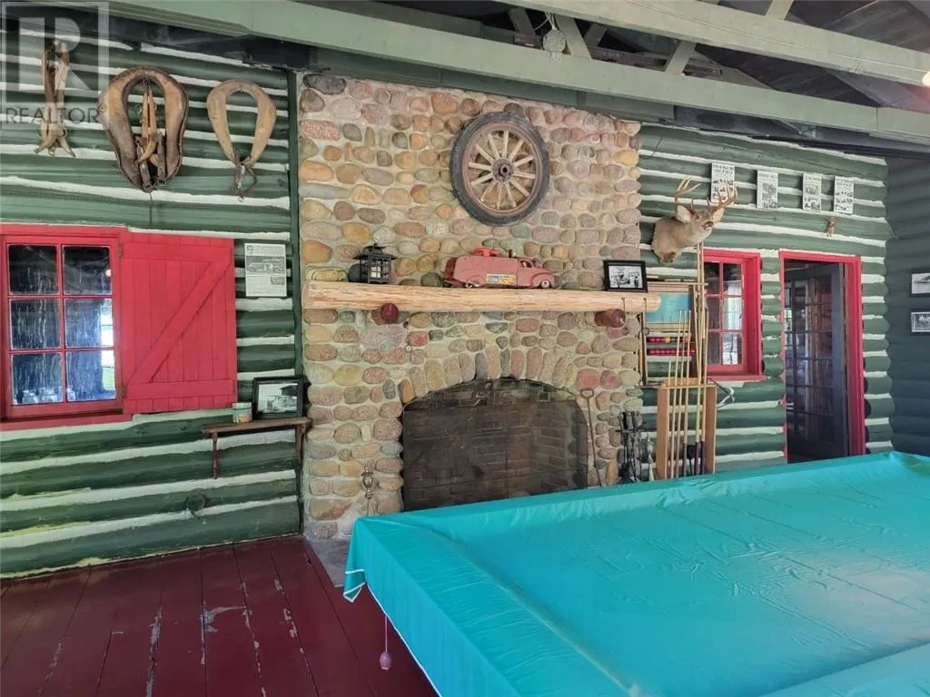 462 Maple Point Rd