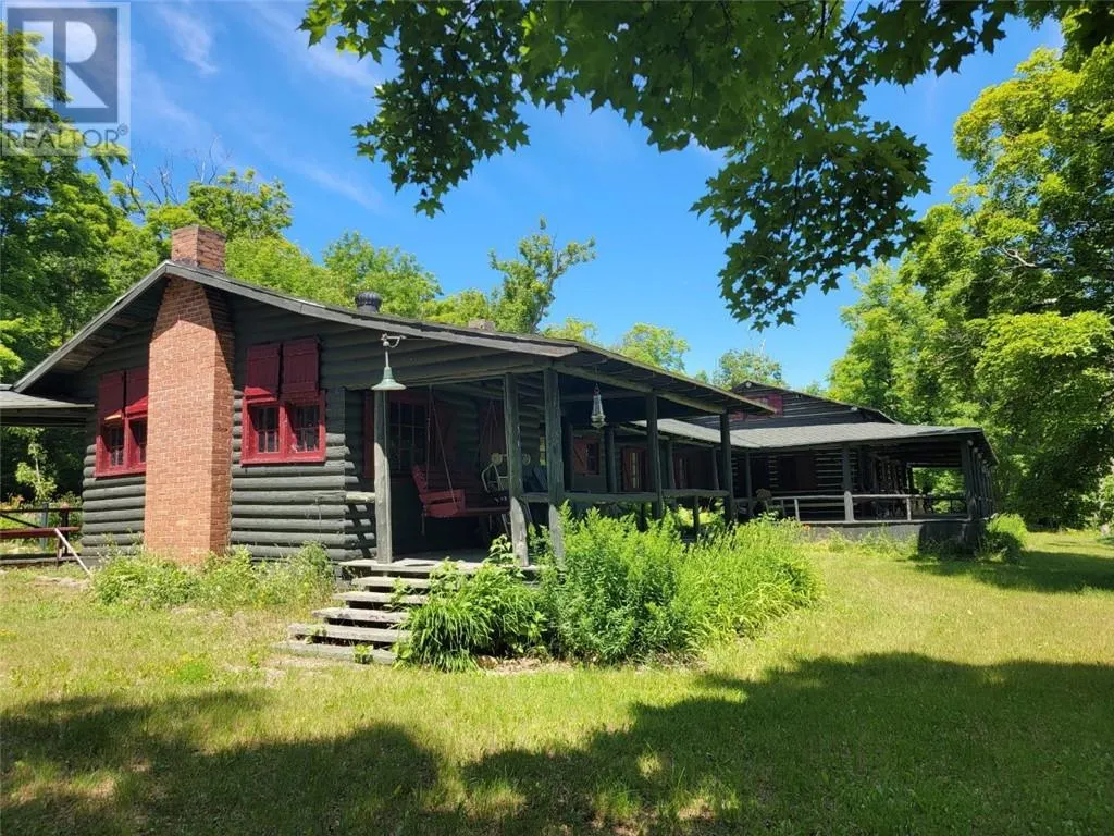 462 Maple Point Rd
