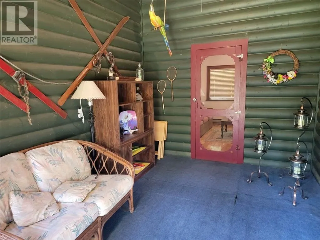 462 Maple Point Rd