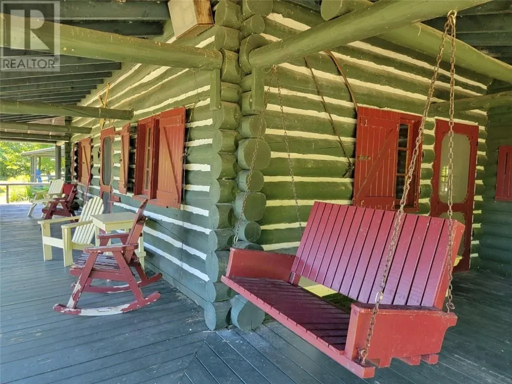 462 Maple Point Rd