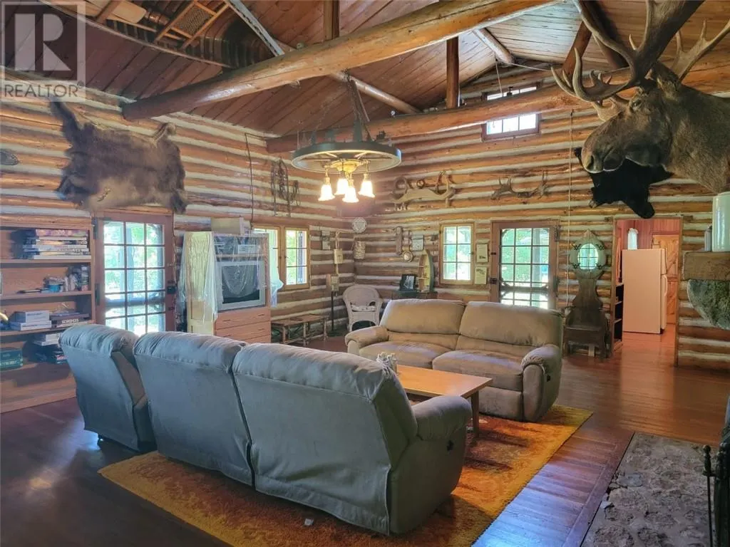 462 Maple Point Rd