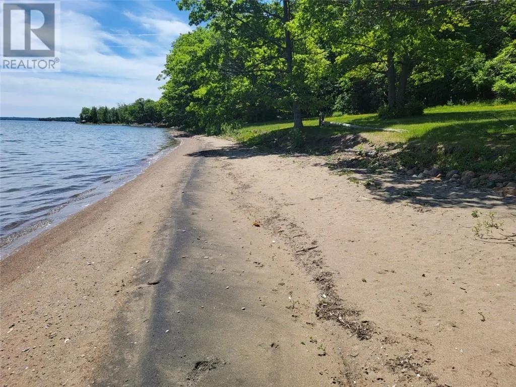 462 Maple Point Rd