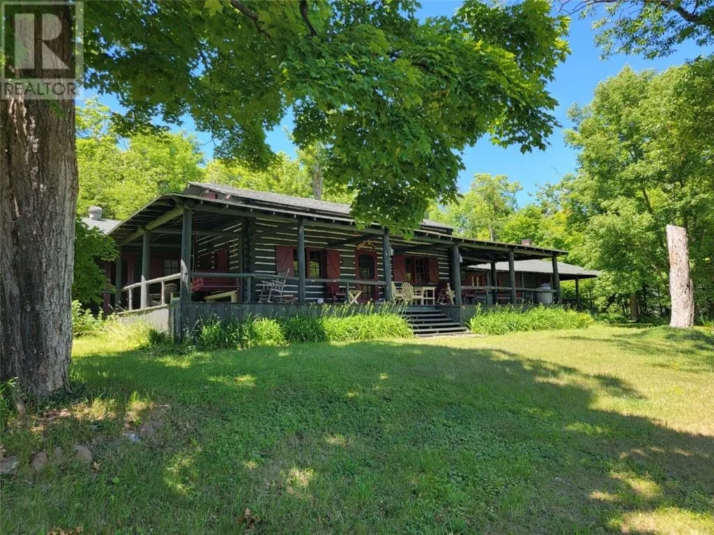 462 Maple Point Rd
