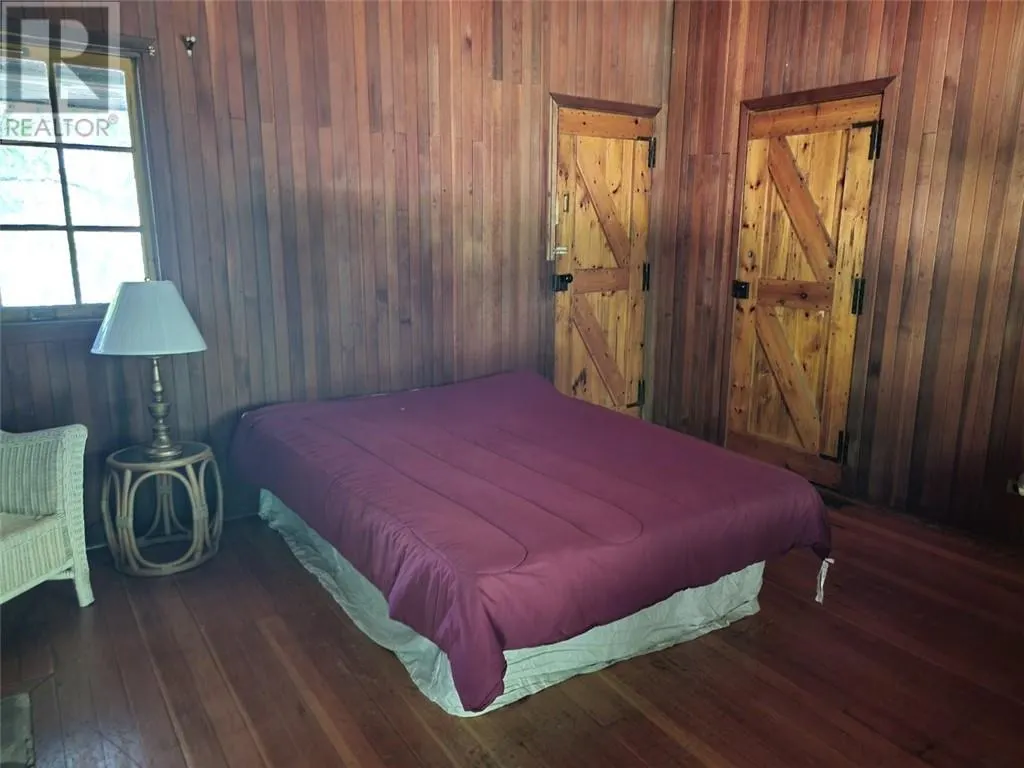 462 Maple Point Rd