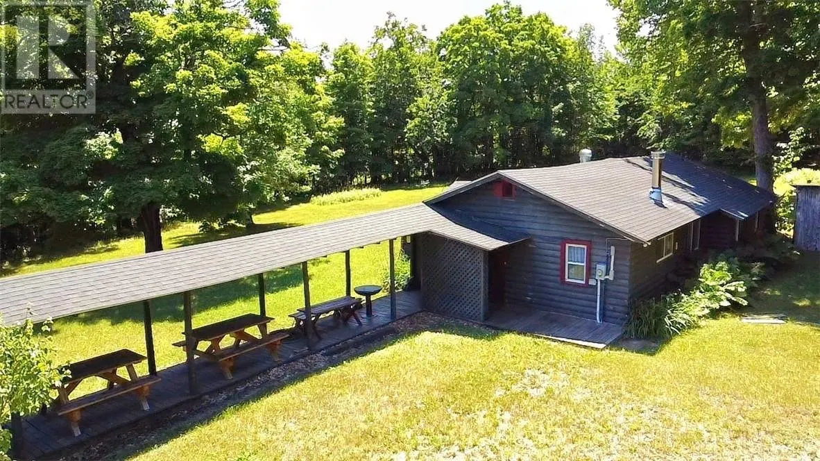 462 Maple Point Rd