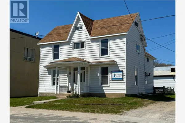 4 Eleanor Street