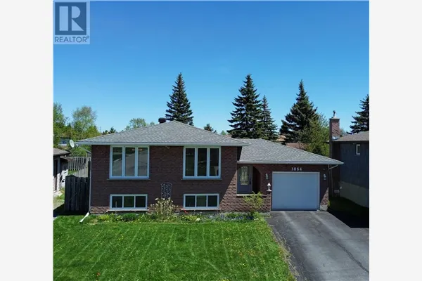 1864 Covewood Crescent