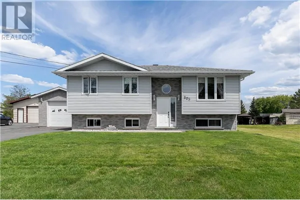 805 Belanger