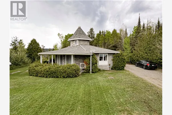 17 SOUTH BAY Road