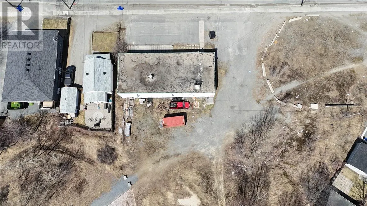 3516 Falconbridge