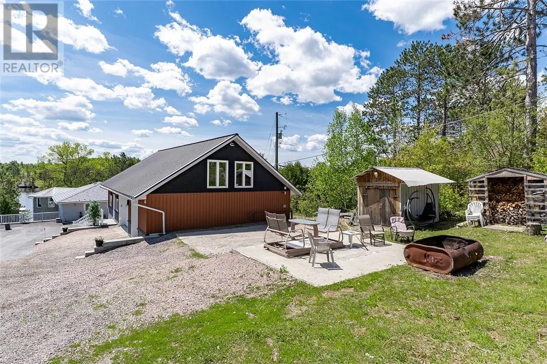 366 Northshore Road