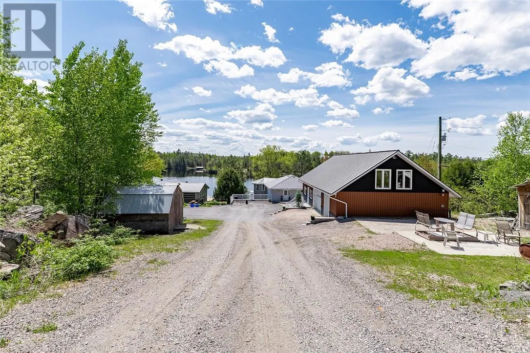 366 Northshore Road