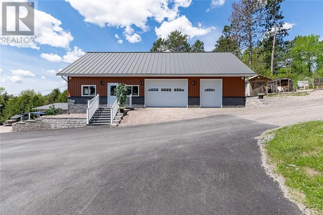 366 Northshore Road