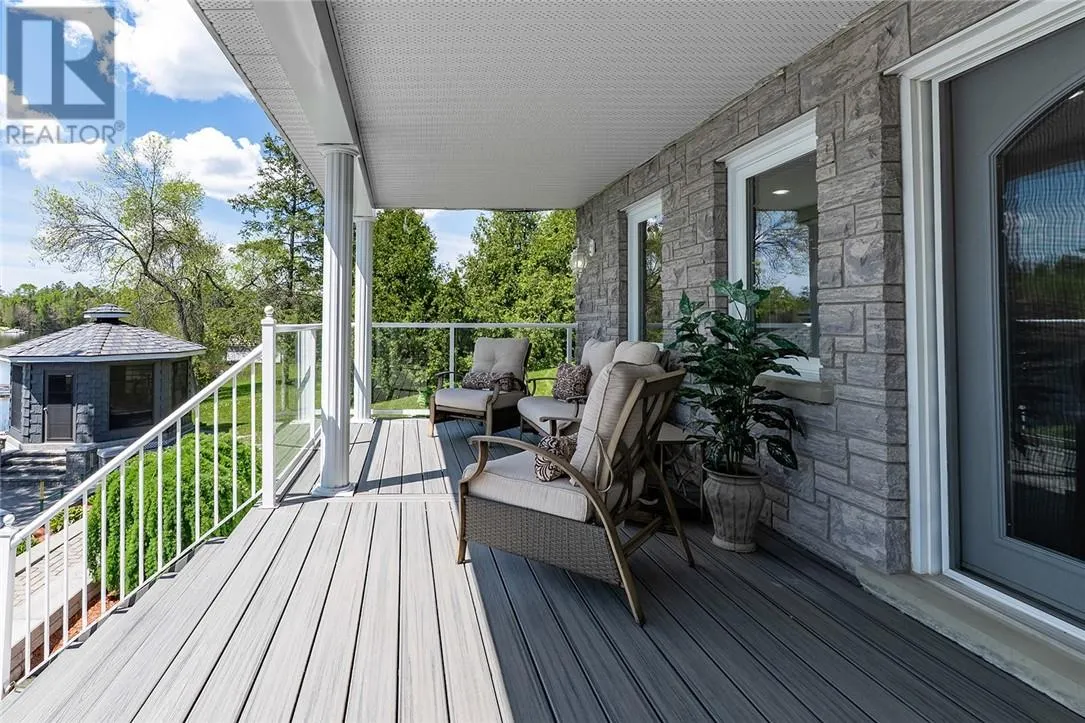 366 Northshore Road