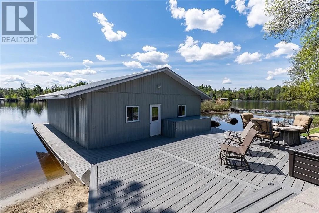 366 Northshore Road