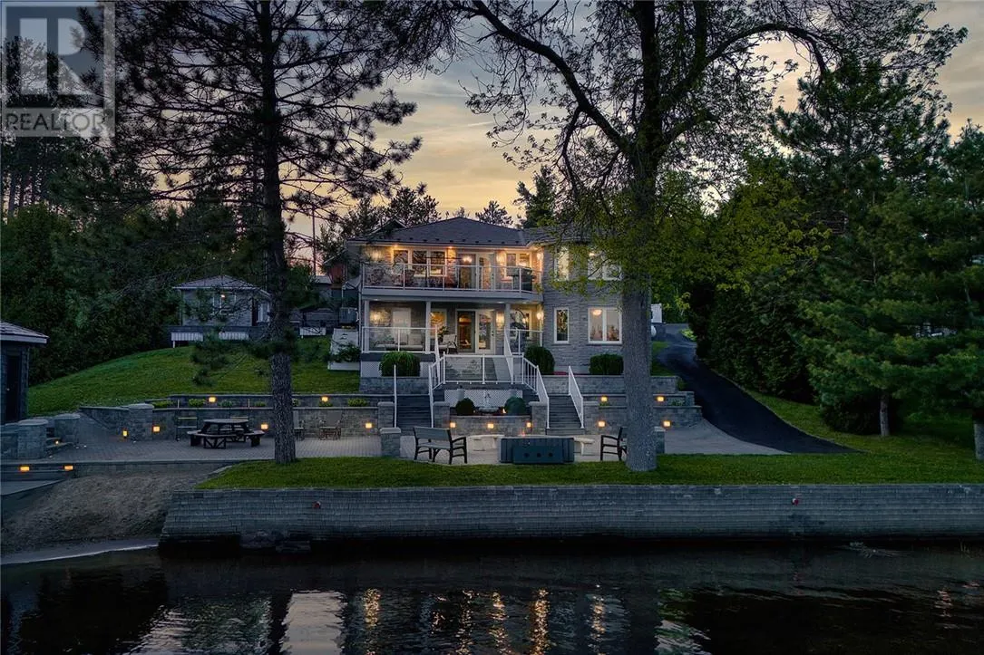 366 Northshore Road