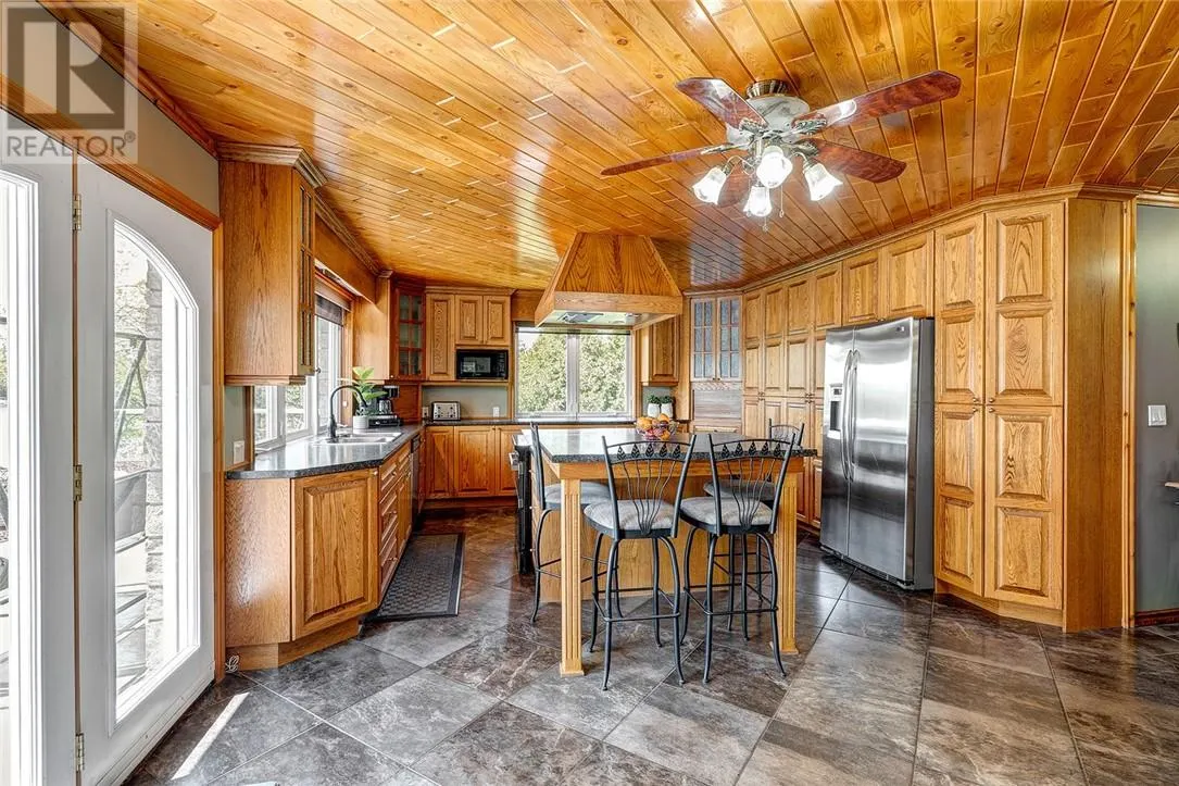 366 Northshore Road