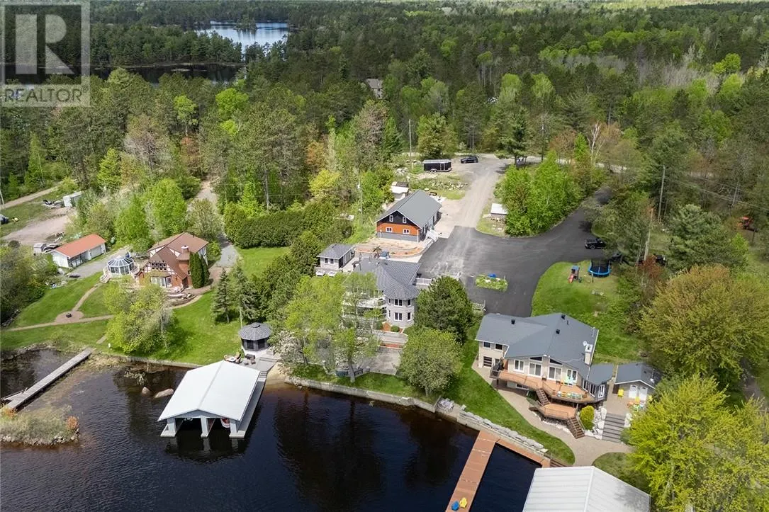 366 Northshore Road
